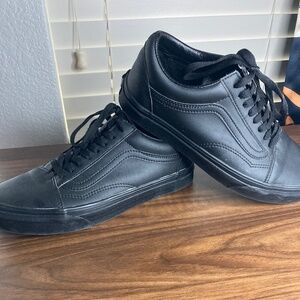 All Black Vans/great condition